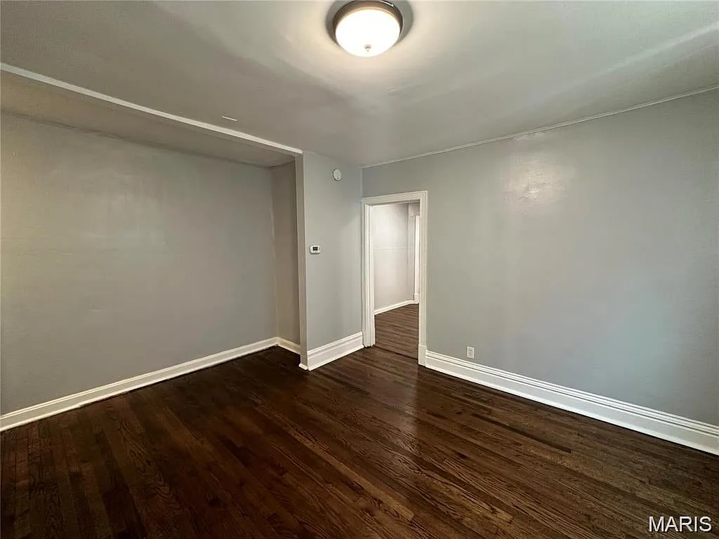 2 bed, 900 sqft, $1,000 — Photo 4