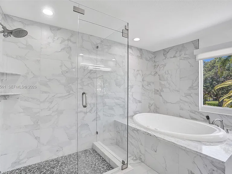 4024 Frances Dr — Photo 35