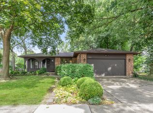 3222 Inverary Dr, Lansing, MI 48911