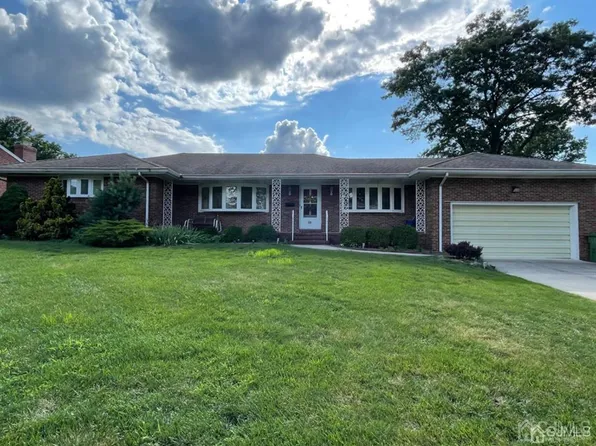 59 Price St, Sayreville, NJ 08872