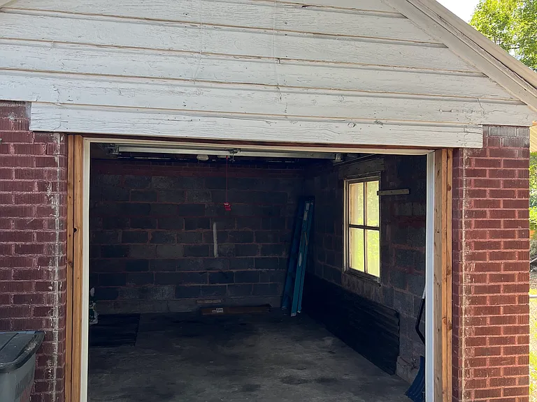 480 N 700 W — Photo 24