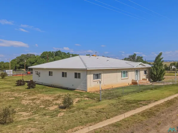 234 3rd St, Maxwell, NM 87728