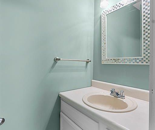 5th image of 1003 Camino Ct