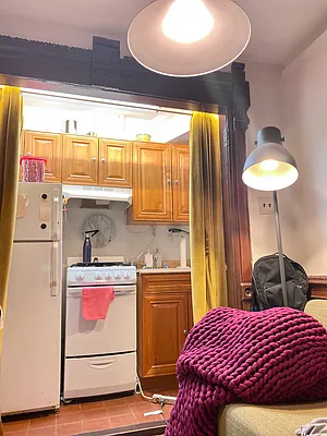 Rented by Harriet Brand, LREB | media 18