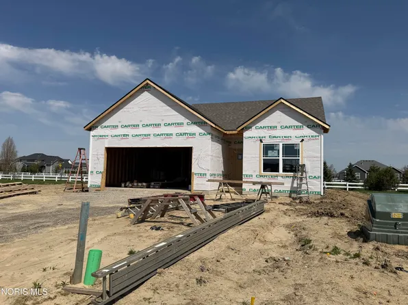 1174 Riley Ln, Waterville, OH 43566