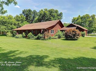 351 W Harris St, Pea Ridge, AR 72751