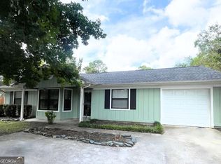 317 Lakeview Dr, Kingsland, GA 31548