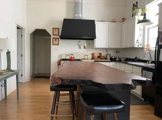 932 Center St, Oakland, CA 94607