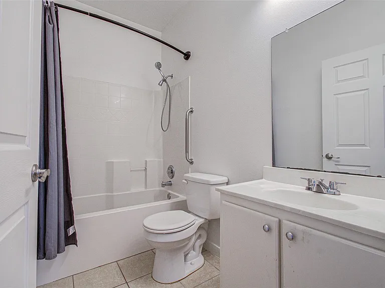 24135 Pinecreek Point — Photo 21