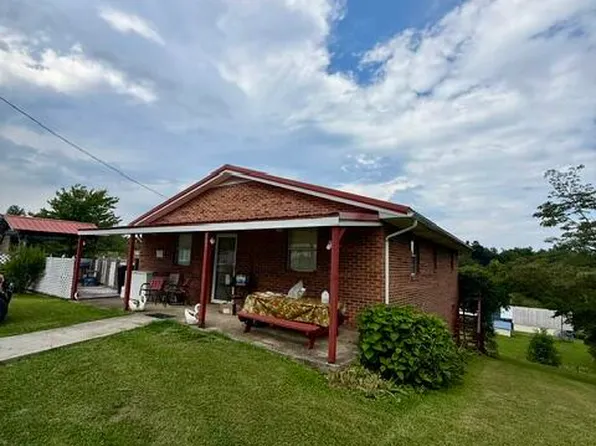 157 Deskins Ln, Frenchburg, KY 40322
