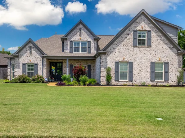 178 E Cherrybark Dr, Atoka, TN 38004