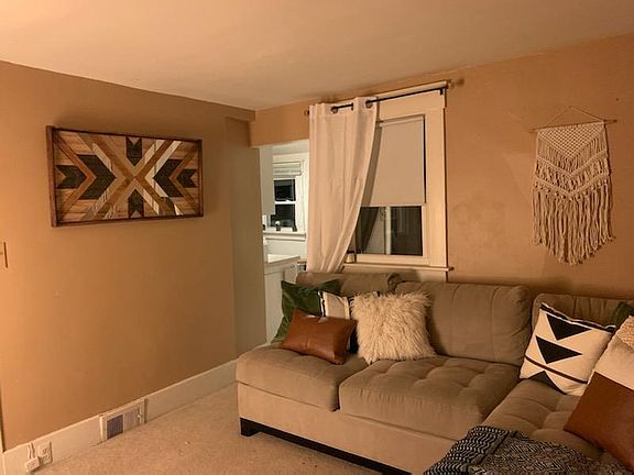 3rd image of 231 La Plaza Ct