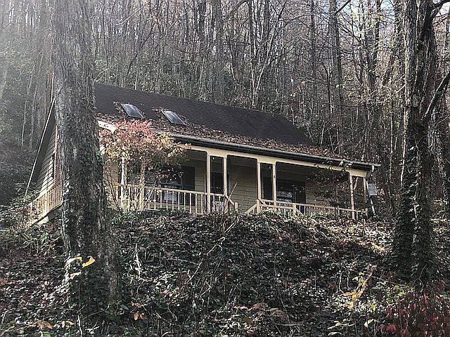 2nd image of 396 Chestnut Hill Loop Rd