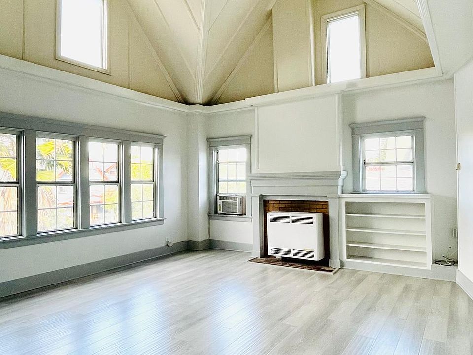 1st image of 2314 W 21st St APT 2