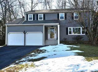 90 Westwood Dr, Wethersfield, CT 06109