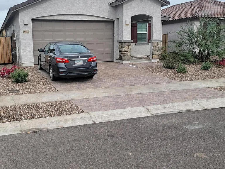 15588 W Williams St — Photo 2