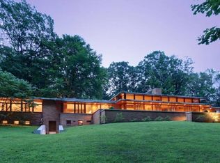 68 N Finley Ave, Basking Ridge, NJ 07920