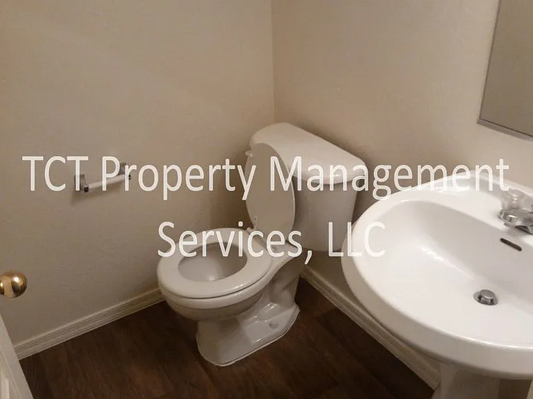 1544 S Owl Dr — Photo 4