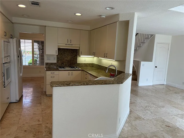 23106 Port Antonio Way — Photo 21