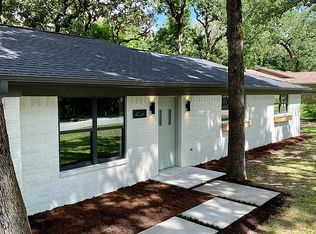 404 Hideaway Ln E, Hideaway, TX 75771