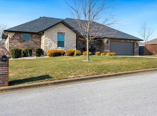 813 S Eastridge Ave, Nixa, MO 65714