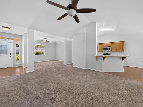 5th image of 647 Olympic St