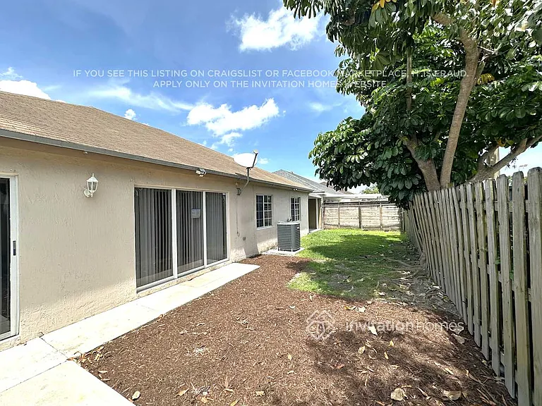13750 SW 181st Ter — Photo 18