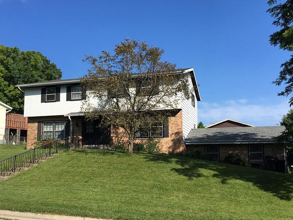 1st image of 580 Saxony Ct #582