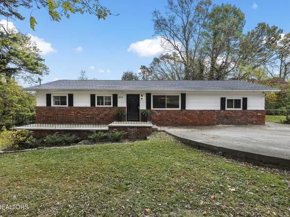 1815 Kim Watt Dr, Knoxville, TN 37909