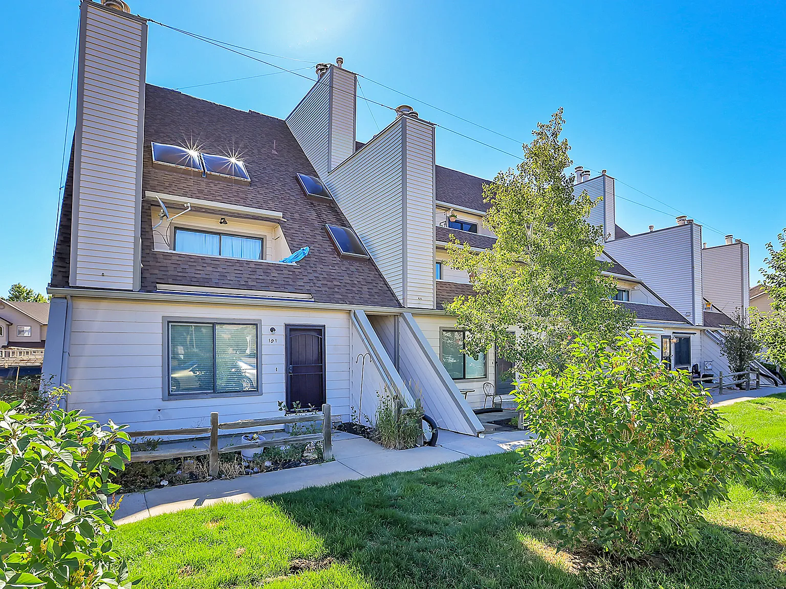 1 bed, 704 sqft, $1,750 — Photo 2