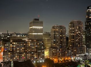 501 Yonge St #2002, Toronto, ON M4Y 1X9
