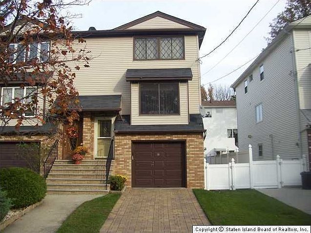 1st image of 55 Sheraden Ave