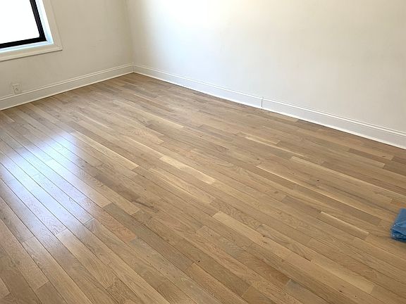 3rd image of 2102 Regent Pl #3DD