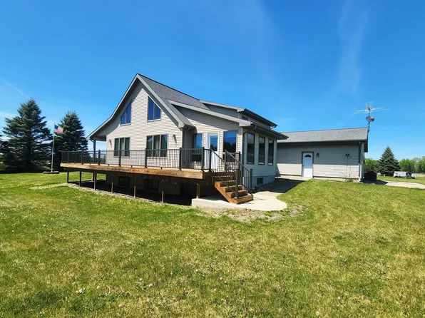 N6526 State Road 22, Pardeeville, WI 53954