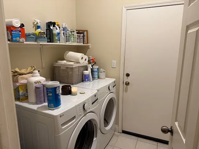 1540 Rose Arbor Ln — Photo 18