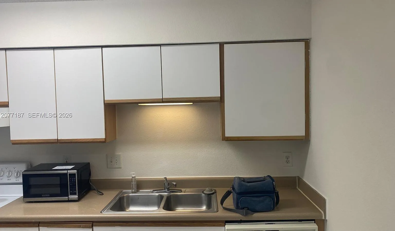 Windward Lakes Condo — Photo 2