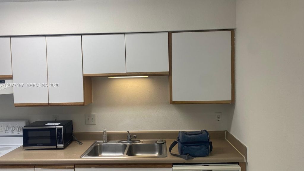 3985 W McNab Rd APT A312, photo 2