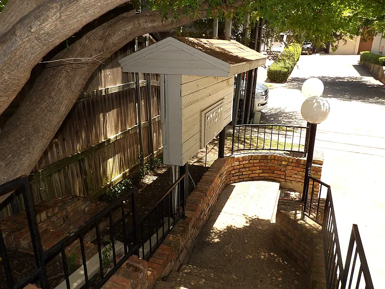 4339 Buena Vista St #5 — Photo 16