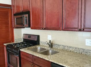 3536 W Ainslie St APT 2, Chicago, IL 60625