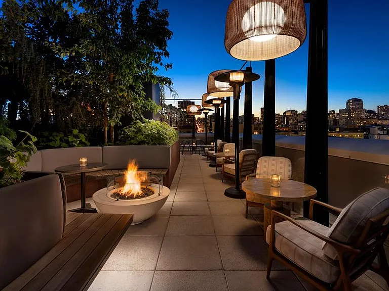 Rise Over Run - rooftop bar restaurant at Timbri - hotel connected to Serif