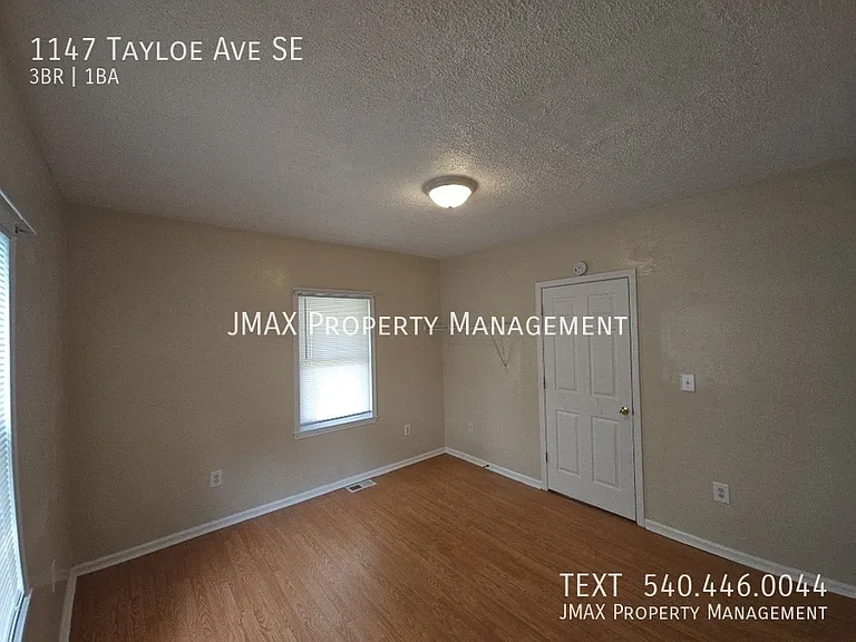 1147 Tayloe Ave SE — Photo 8