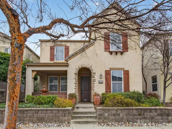 3241 Village Center Dr, Roseville, CA 95747