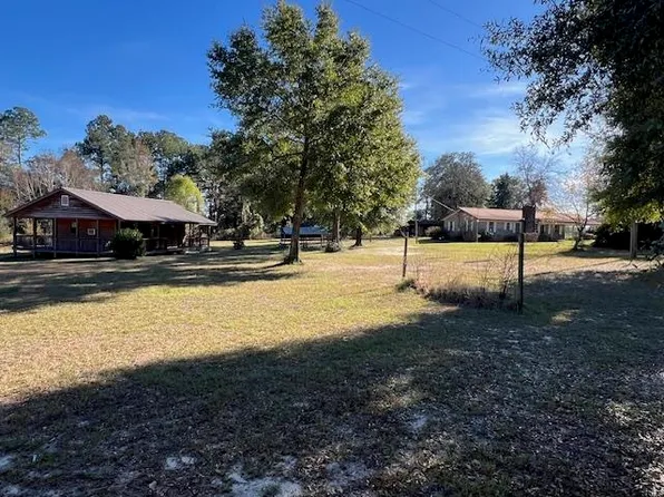 21852 N Creek Rd, Florala, AL 36442