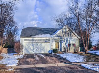 12 Stanton Ct, Lake In The Hills, IL 60156