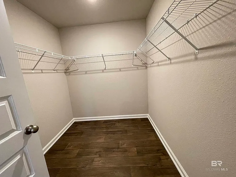 20651 Mercury Dr — Photo 8