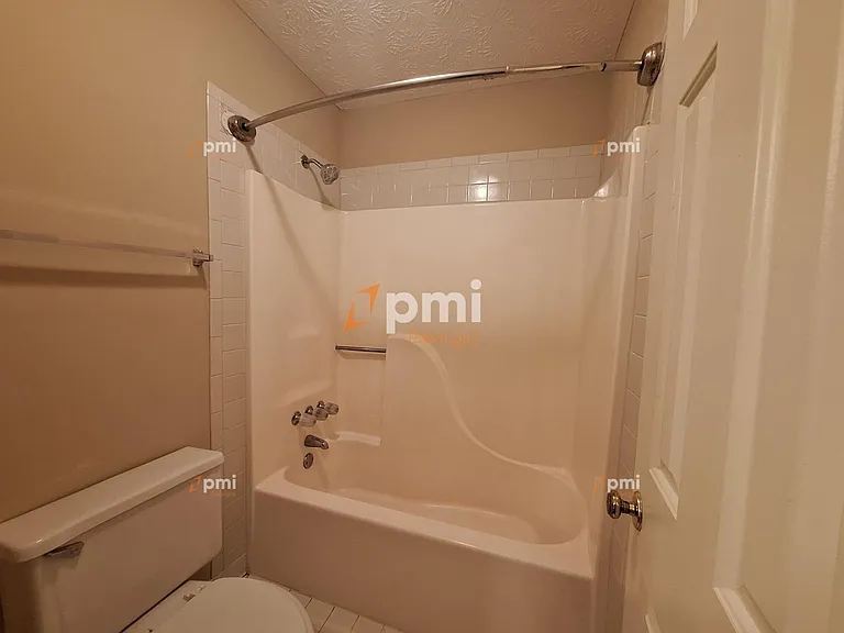 160 Braelinn Cts — Photo 12