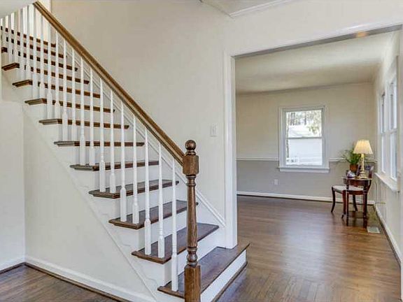 5th image of 2217 Parkside Ct