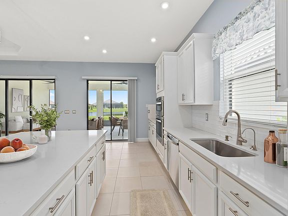 4th image of 13012 SW Ambra Street