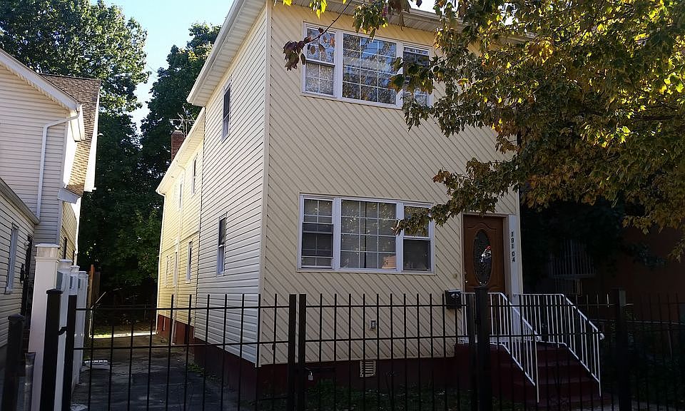 1st image of 19104 Woodhull Ave