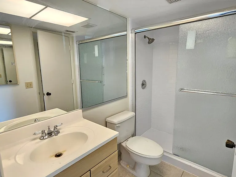 812 Capri Isles Blvd #225 — Photo 32
